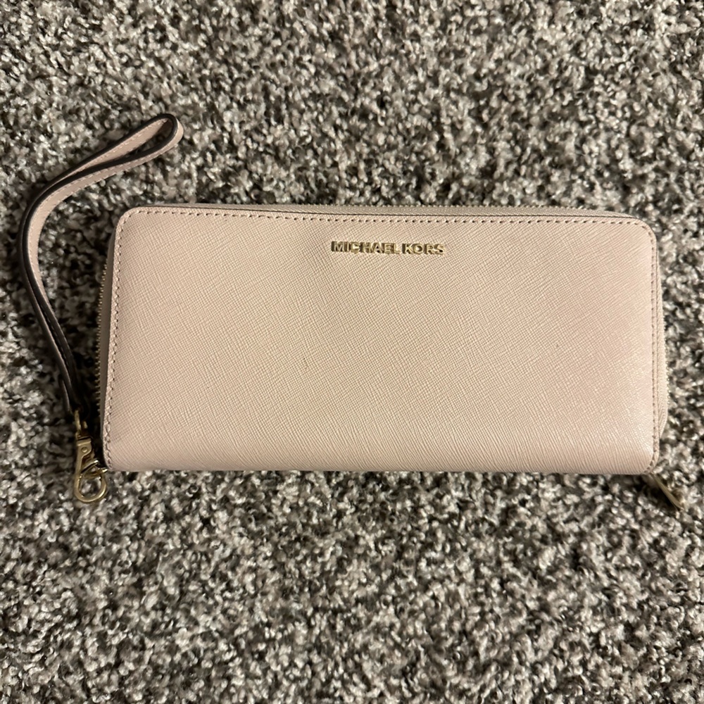 Michael Kors wristlet wallet